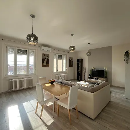Apartment Centre Piac
