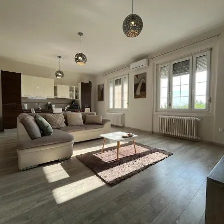 Apartment Centre Piac *